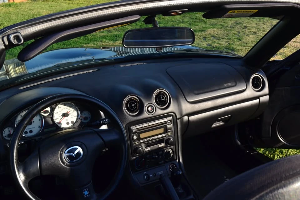 2002 Mazda NB MX-5 Miata - Image 8 of 18