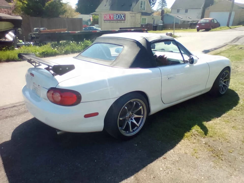 2002 Mazda NB MX-5 Miata - Image 4 of 8