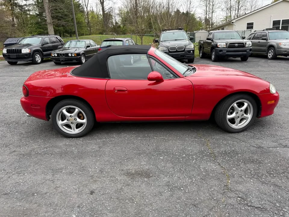 2002 Mazda NB MX-5 Miata - Image 7 of 17