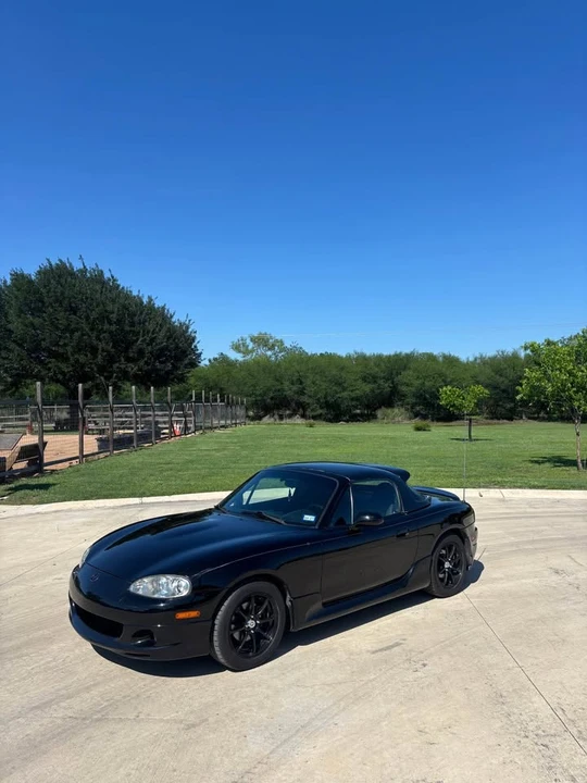 2002 Mazda NB MX-5 Miata - Image 6 of 15