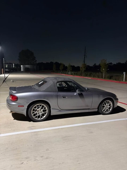 2002 Mazda NB MX-5 Miata - Image 2 of 5