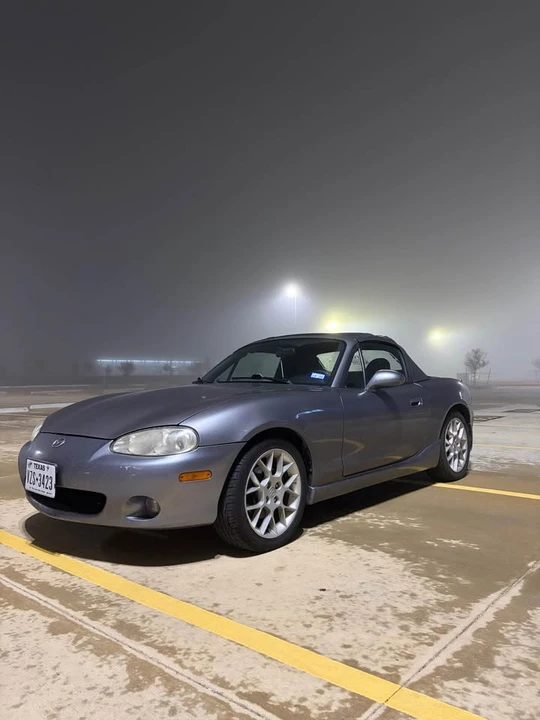 2002 Mazda NB MX-5 Miata - Image 4 of 5