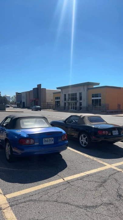 2002 Mazda NB MX-5 Miata - Image 3 of 7