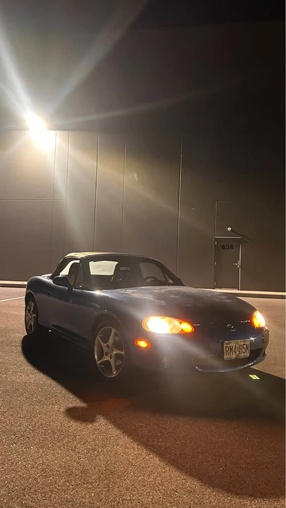 2002 Mazda NB MX-5 Miata - Image 5 of 7