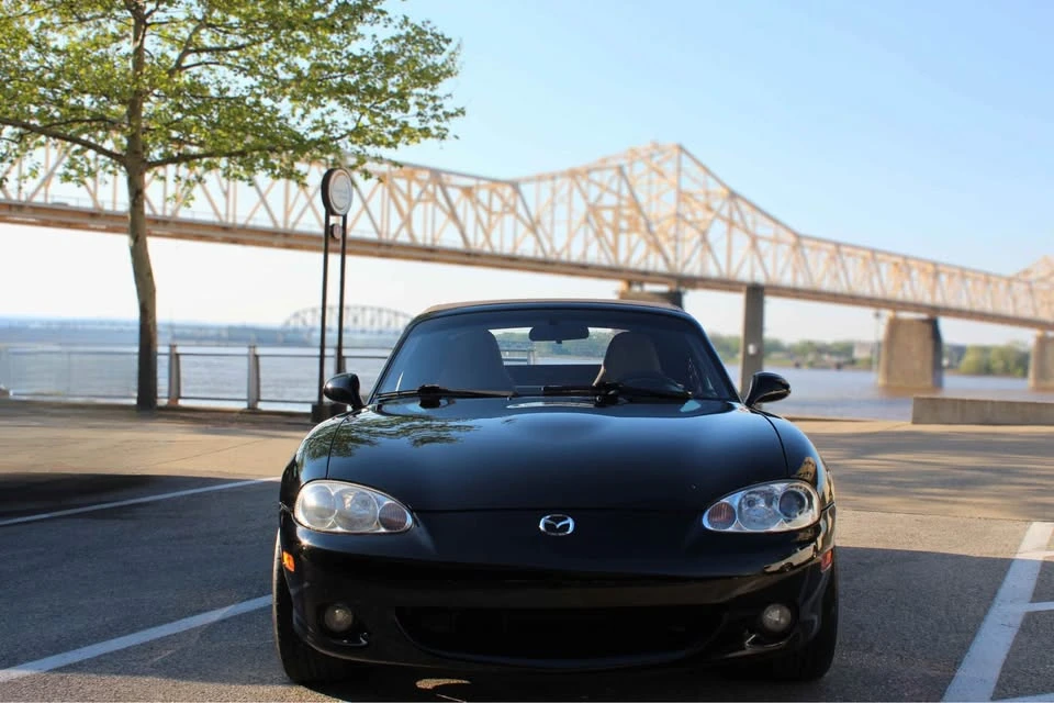 2002 Mazda NB MX-5 Miata - Image 2 of 9