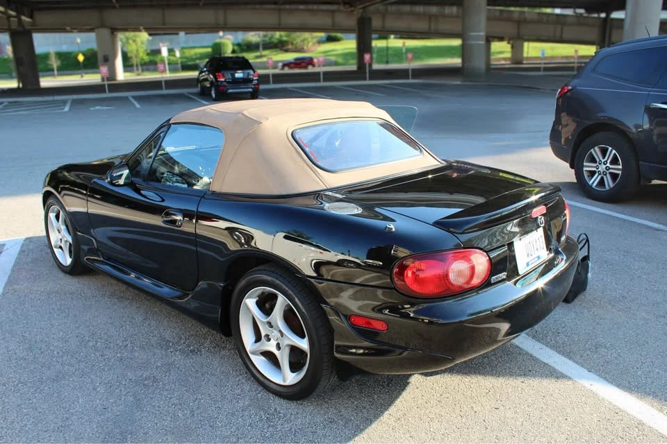 2002 Mazda NB MX-5 Miata - Image 4 of 9