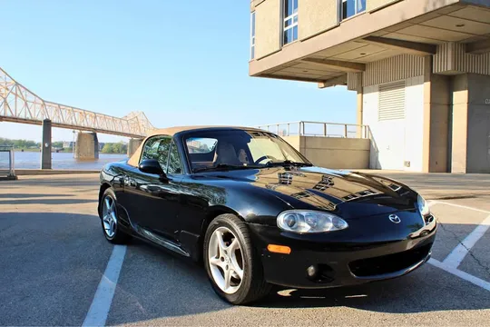 2002 Mazda MX-5 Miata LS