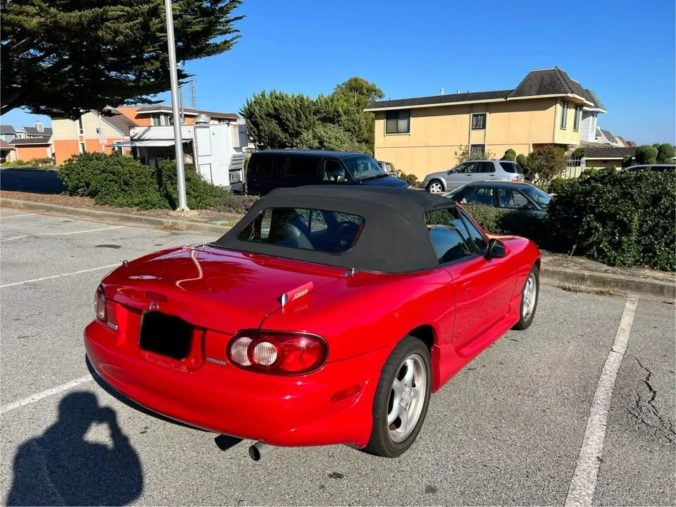2002 Mazda NB MX-5 Miata - Image 5 of 17