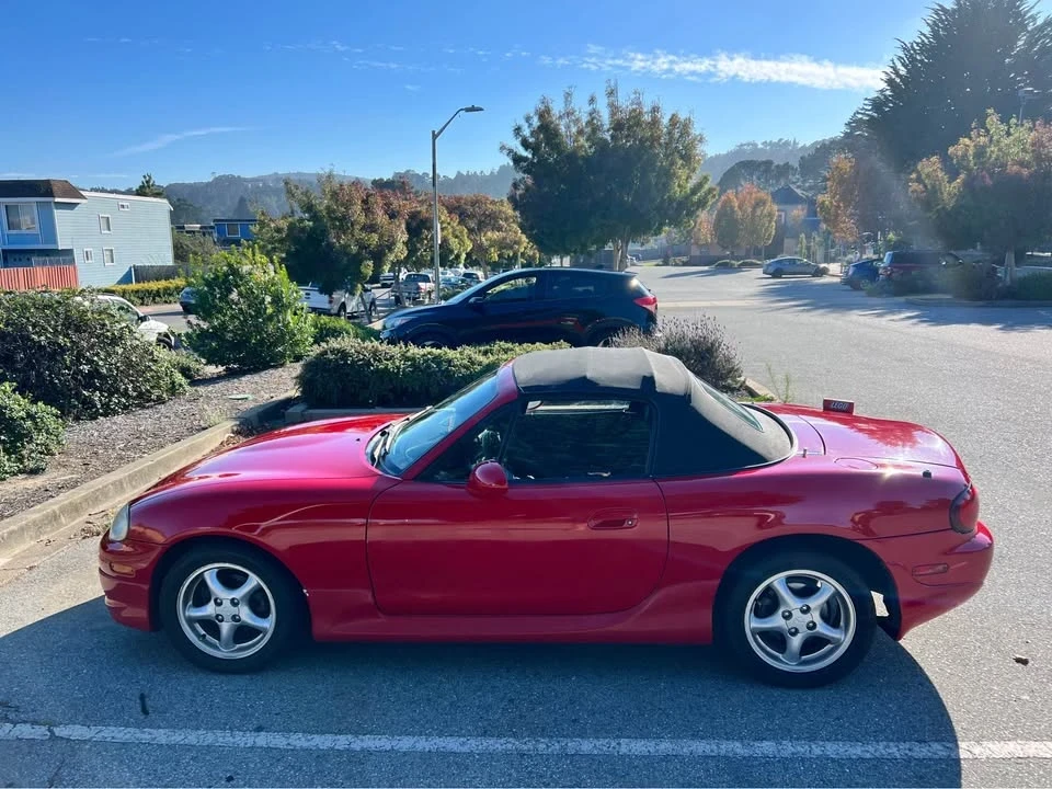 2002 Mazda NB MX-5 Miata - Image 2 of 17