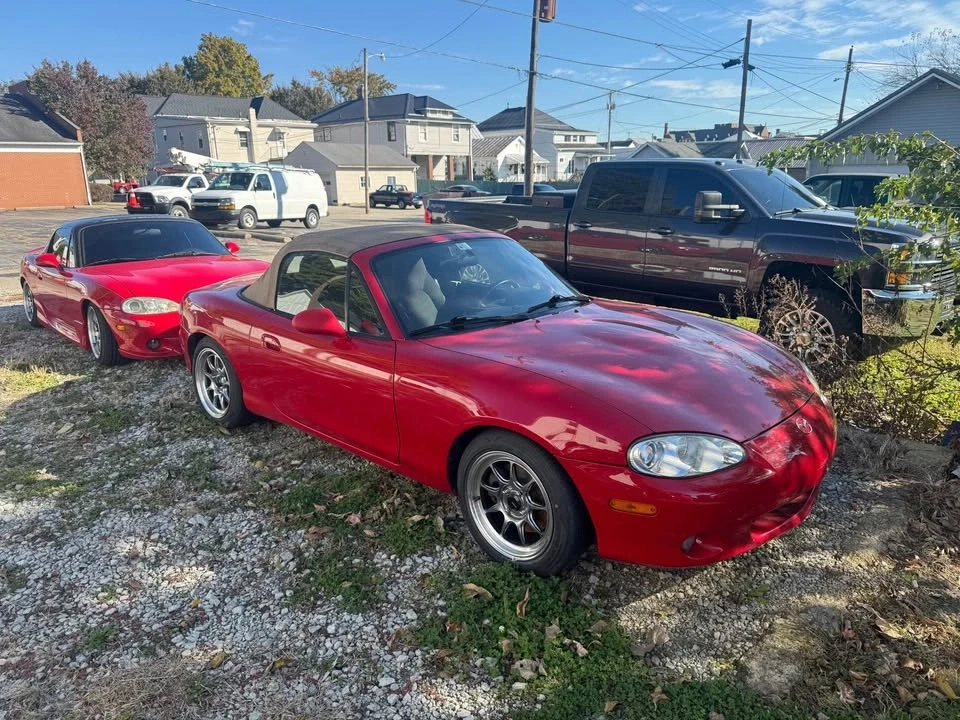 2002 Mazda NB MX-5 Miata - Image 2 of 14