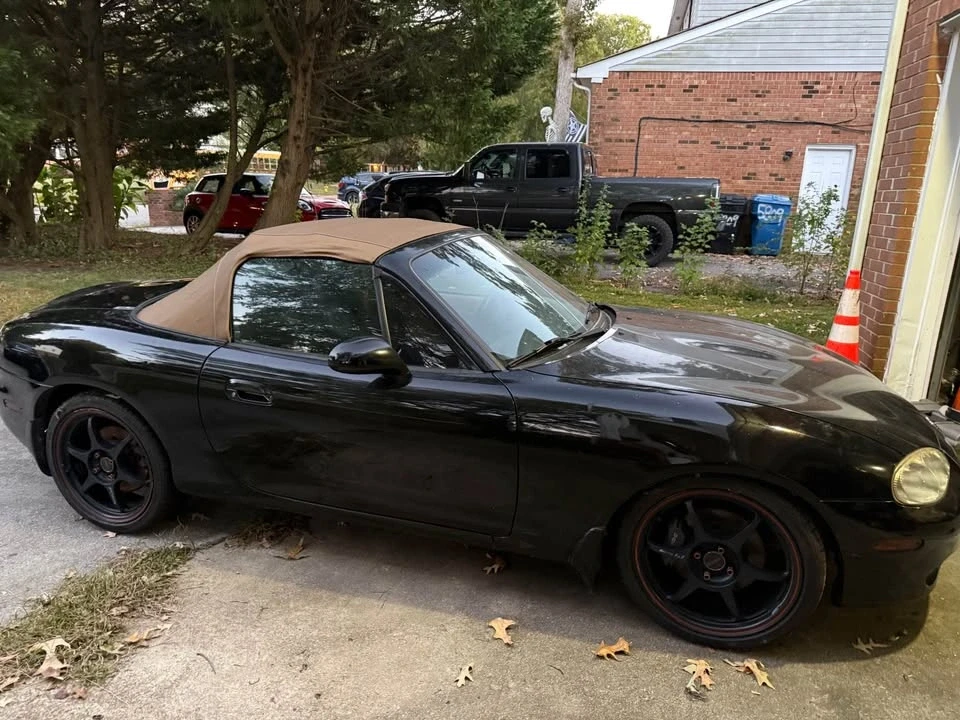 2002 Mazda NB MX-5 Miata - Image 5 of 8