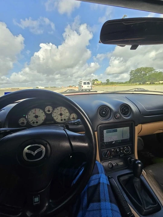 2002 Mazda NB MX-5 Miata - Image 8 of 10