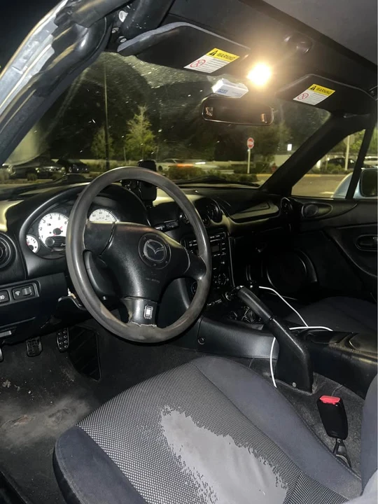 2002 Mazda NB MX-5 Miata - Image 3 of 4