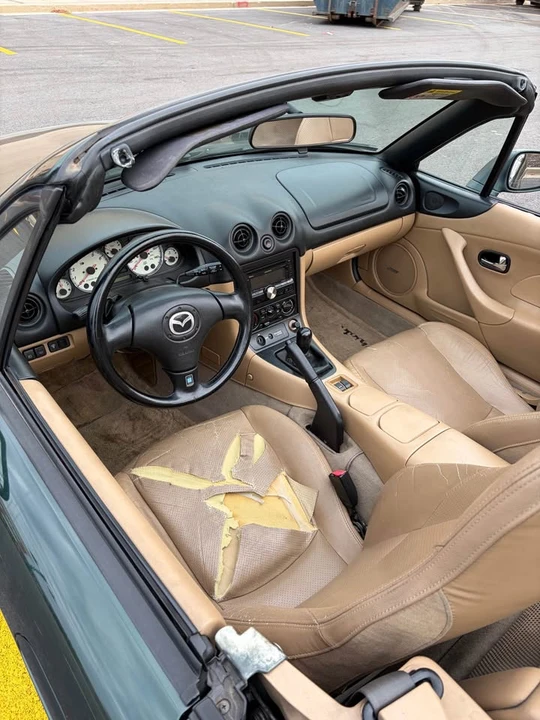 2002 Mazda NB MX-5 Miata - Image 9 of 15