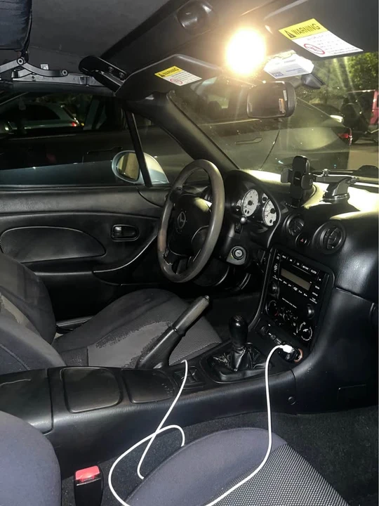 2002 Mazda NB MX-5 Miata - Image 4 of 4