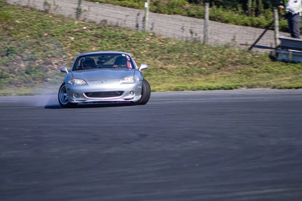 2002 Mazda NB MX-5 Miata - Image 2 of 14