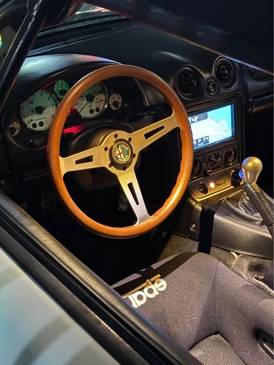 2002 Mazda NB MX-5 Miata - Image 4 of 5