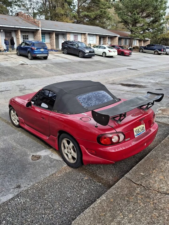 2002 Mazda NB MX-5 Miata - Image 6 of 12