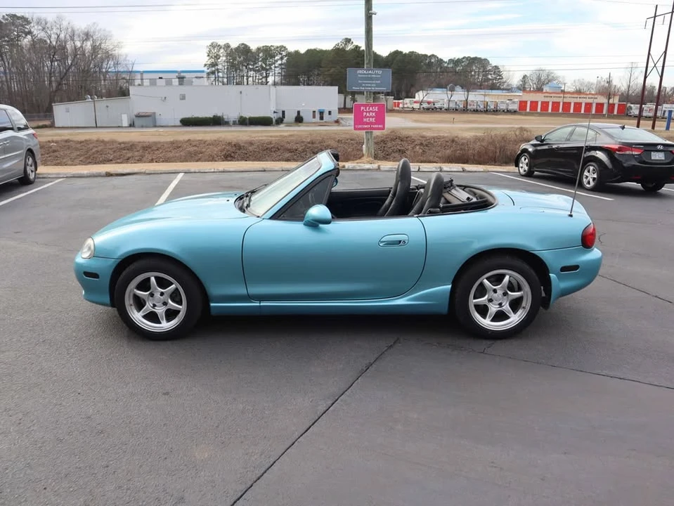 2002 Mazda NB MX-5 Miata - Image 8 of 20