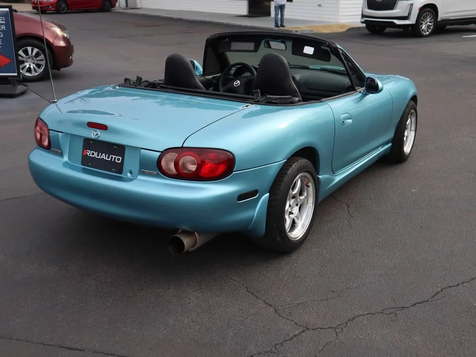 2002 Mazda NB MX-5 Miata - Image 11 of 20