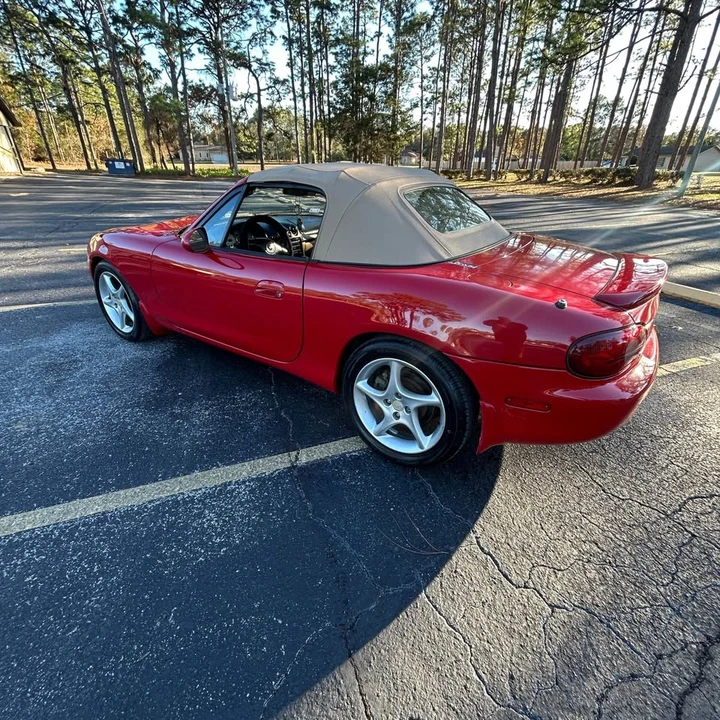2002 Mazda NB MX-5 Miata - Image 4 of 9
