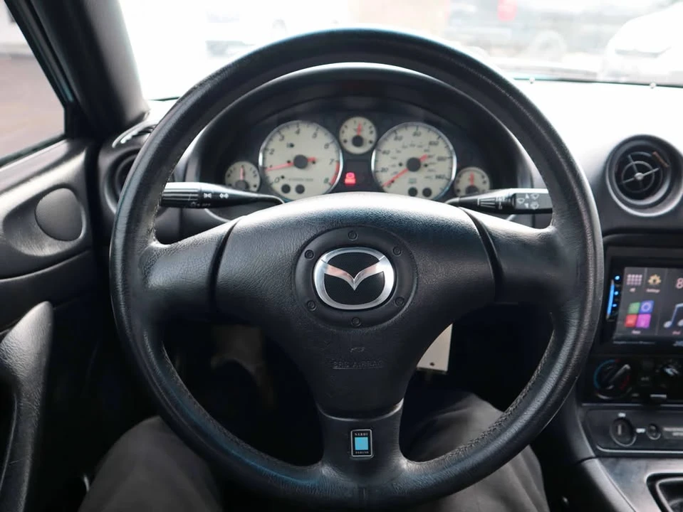 2002 Mazda NB MX-5 Miata - Image 15 of 20