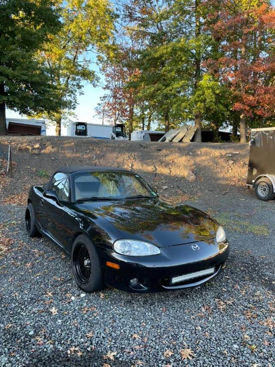 2002 Mazda NB MX-5 Miata - Image 3 of 9