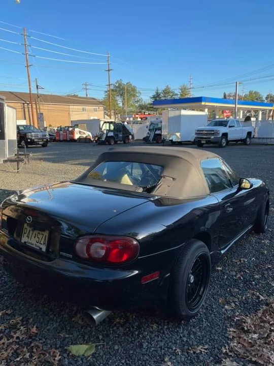 2002 Mazda NB MX-5 Miata - Image 4 of 9