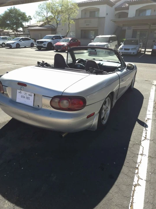 2002 Mazda NB MX-5 Miata - Image 3 of 9