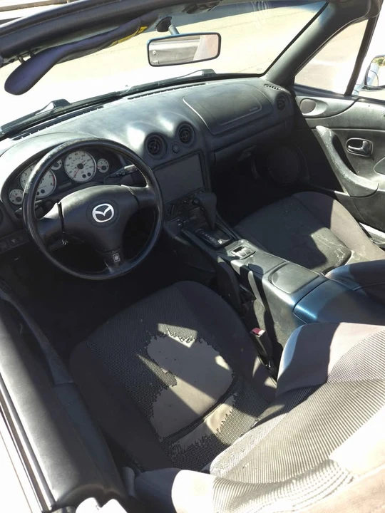 2002 Mazda NB MX-5 Miata - Image 5 of 9