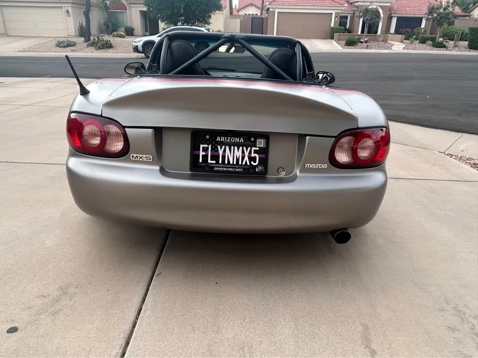 2002 Mazda NB MX-5 Miata - Image 5 of 19