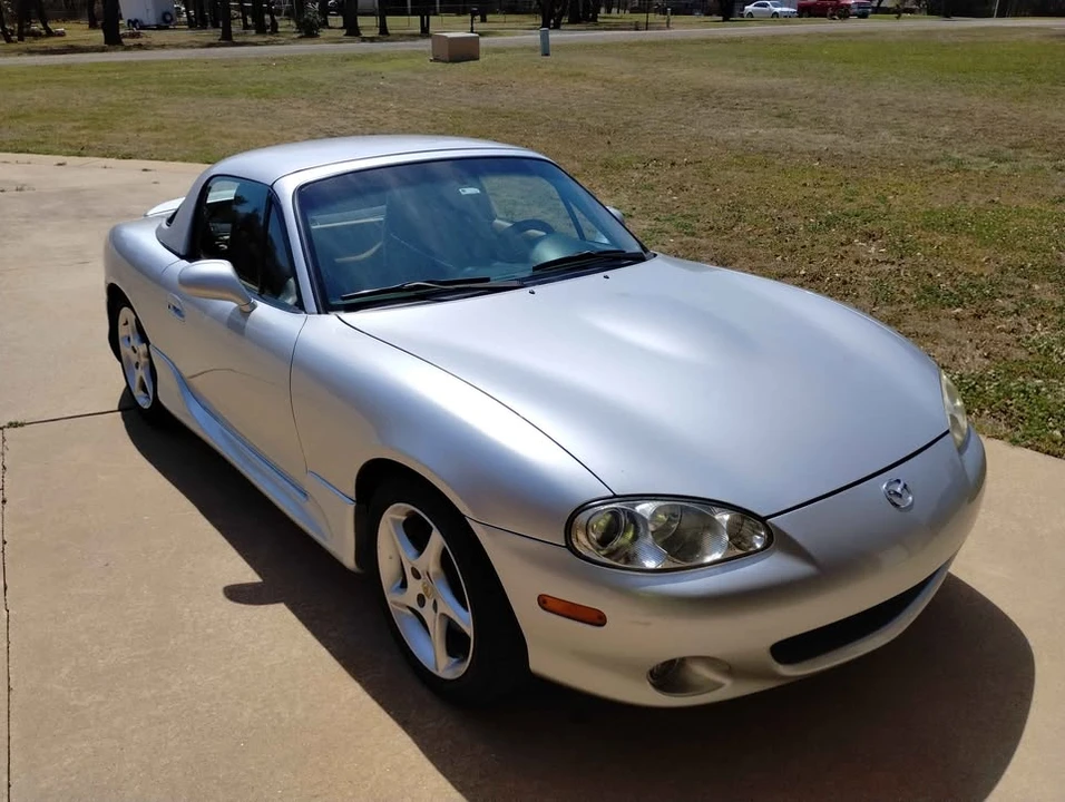 2002 Mazda NB MX-5 Miata - Image 3 of 18