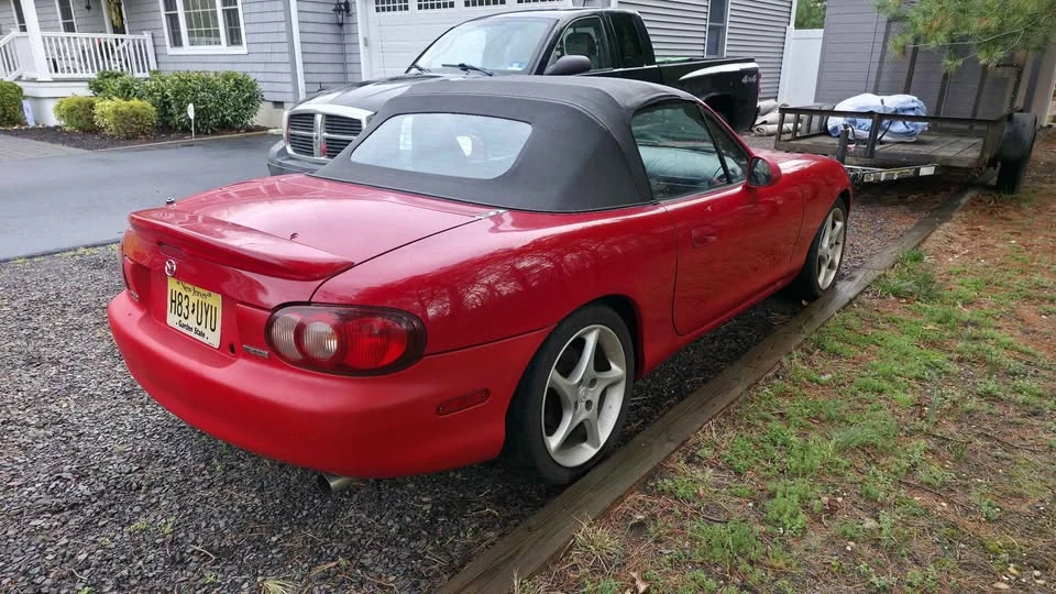 2002 Mazda NB MX-5 Miata - Image 4 of 14