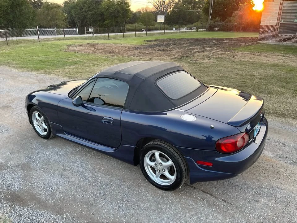2002 Mazda NB MX-5 Miata - Image 5 of 13