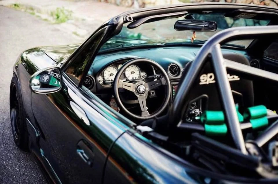 2002 Mazda NB MX-5 Miata - Image 2 of 8