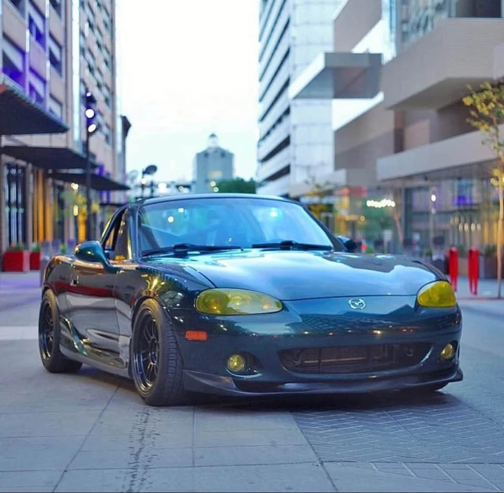 2002 Mazda NB MX-5 Miata - Image 5 of 8