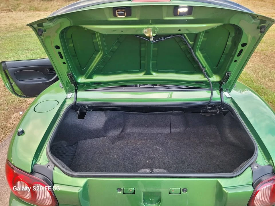 2002 Mazda NB MX-5 Miata - Image 11 of 19