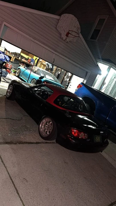 2002 Mazda NB MX-5 Miata - Image 8 of 9