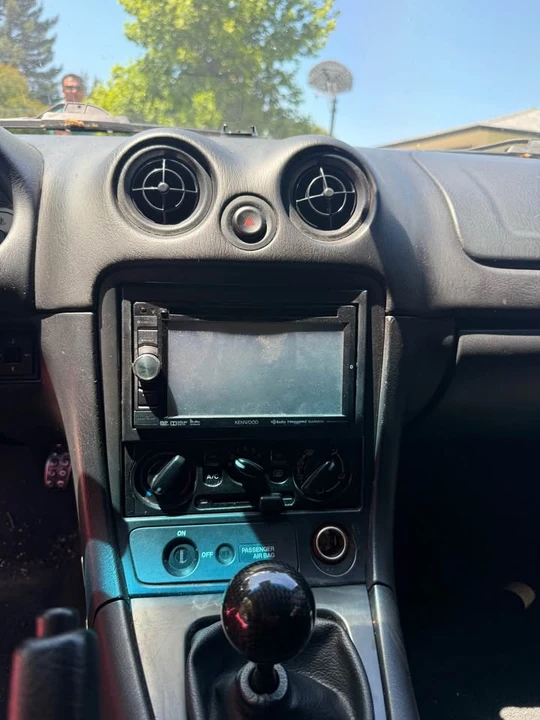 2002 Mazda NB MX-5 Miata - Image 4 of 11
