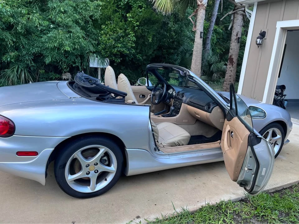 2002 Mazda NB MX-5 Miata - Image 6 of 8