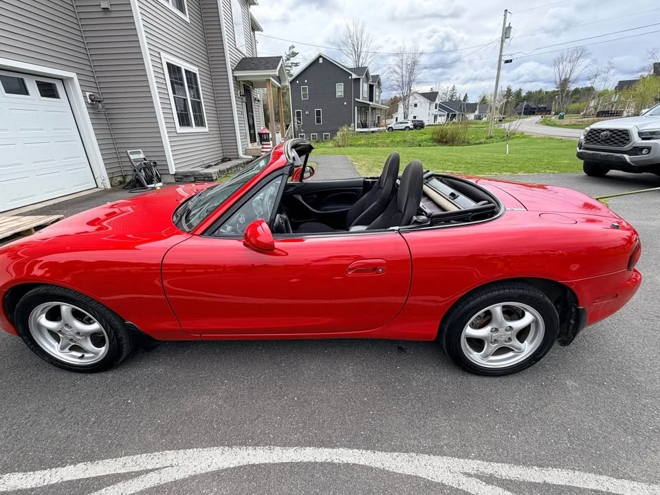 2002 Mazda NB MX-5 Miata - Image 3 of 4