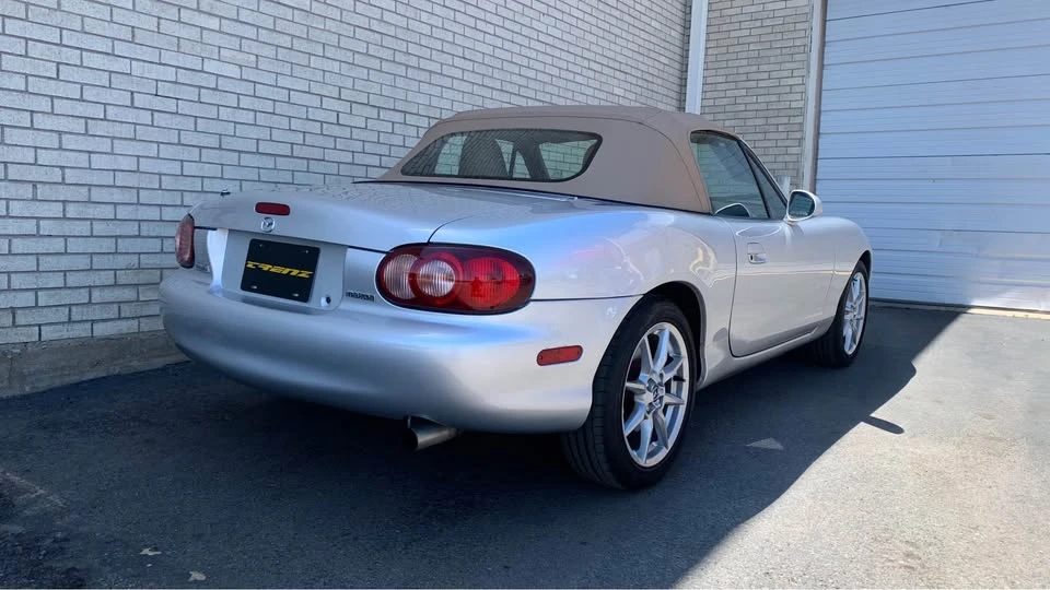 2002 Mazda NB MX-5 Miata - Image 4 of 11