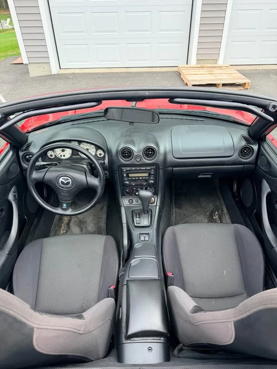 2002 Mazda NB MX-5 Miata - Image 4 of 4