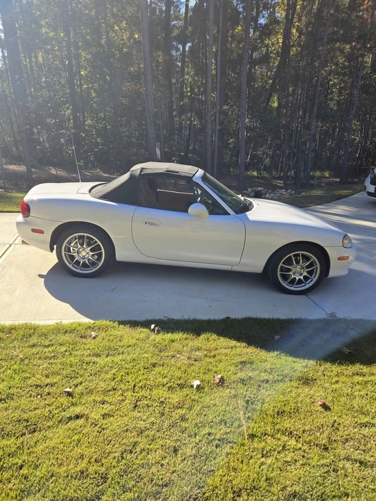 2002 Mazda NB MX-5 Miata - Image 2 of 4