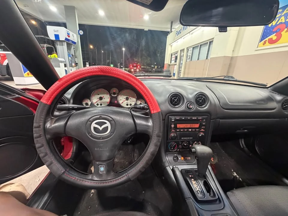 2002 Mazda NB MX-5 Miata - Image 6 of 14