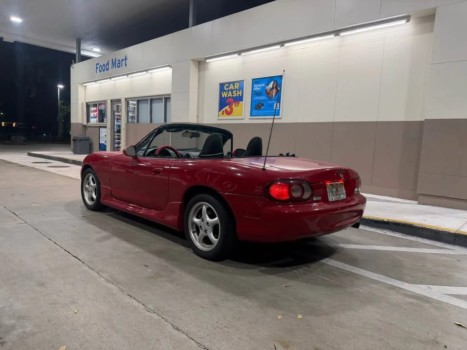 2002 Mazda NB MX-5 Miata - Image 2 of 14