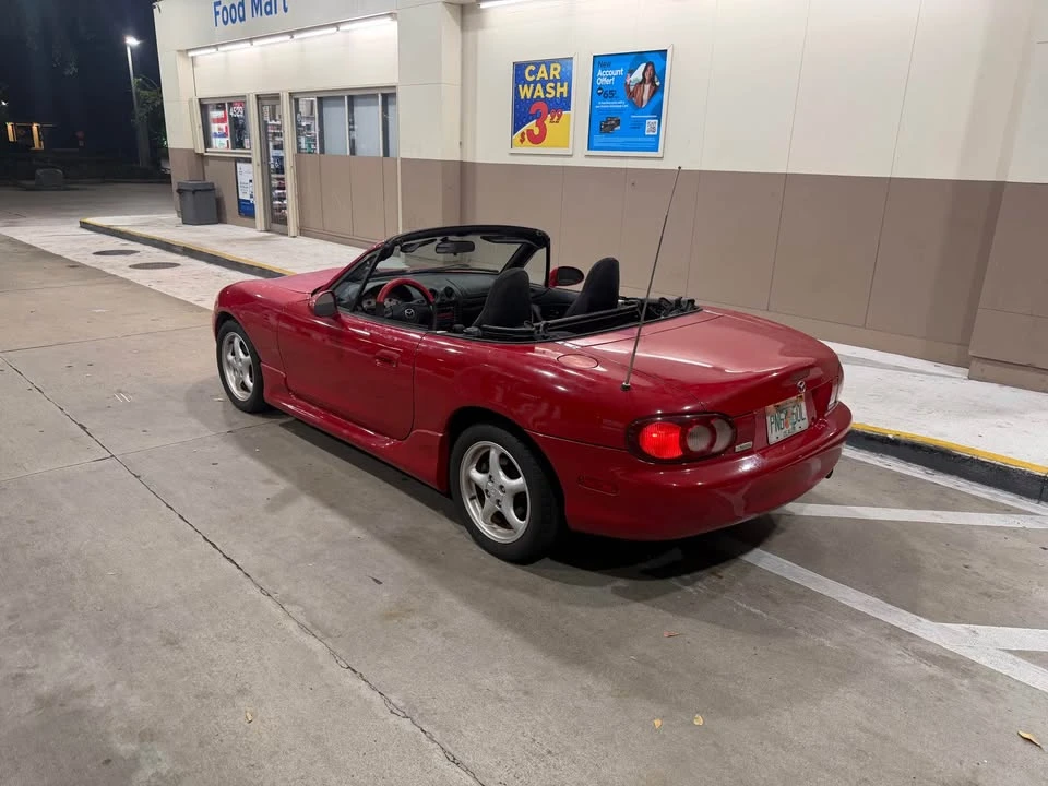 2002 Mazda NB MX-5 Miata - Image 4 of 14