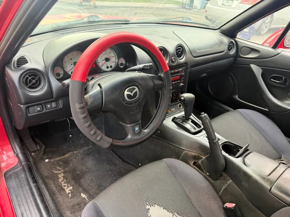 2002 Mazda NB MX-5 Miata - Image 9 of 14