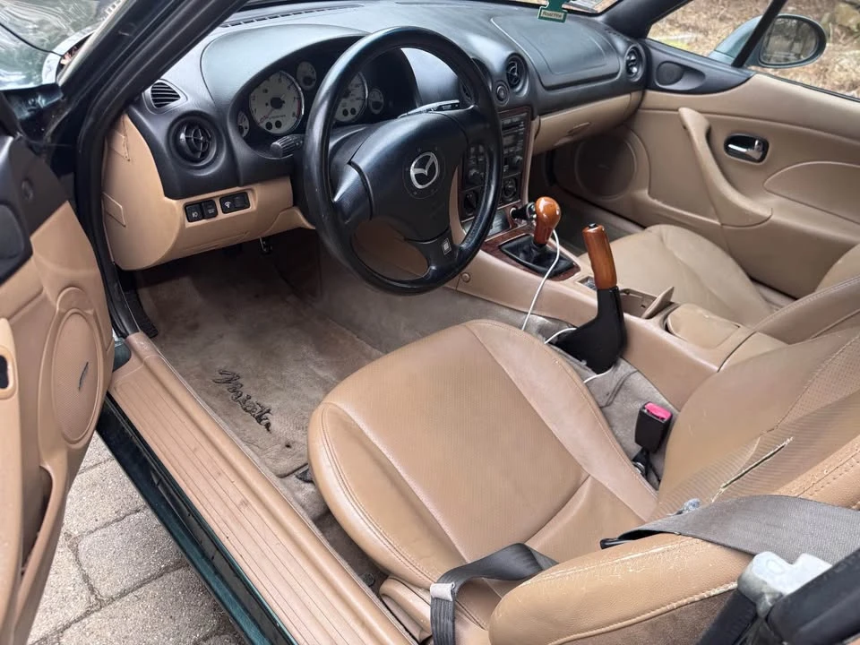 2002 Mazda NB MX-5 Miata - Image 3 of 4