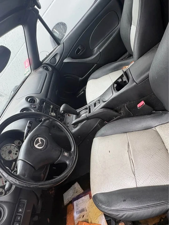 2002 Mazda NB MX-5 Miata - Image 7 of 9